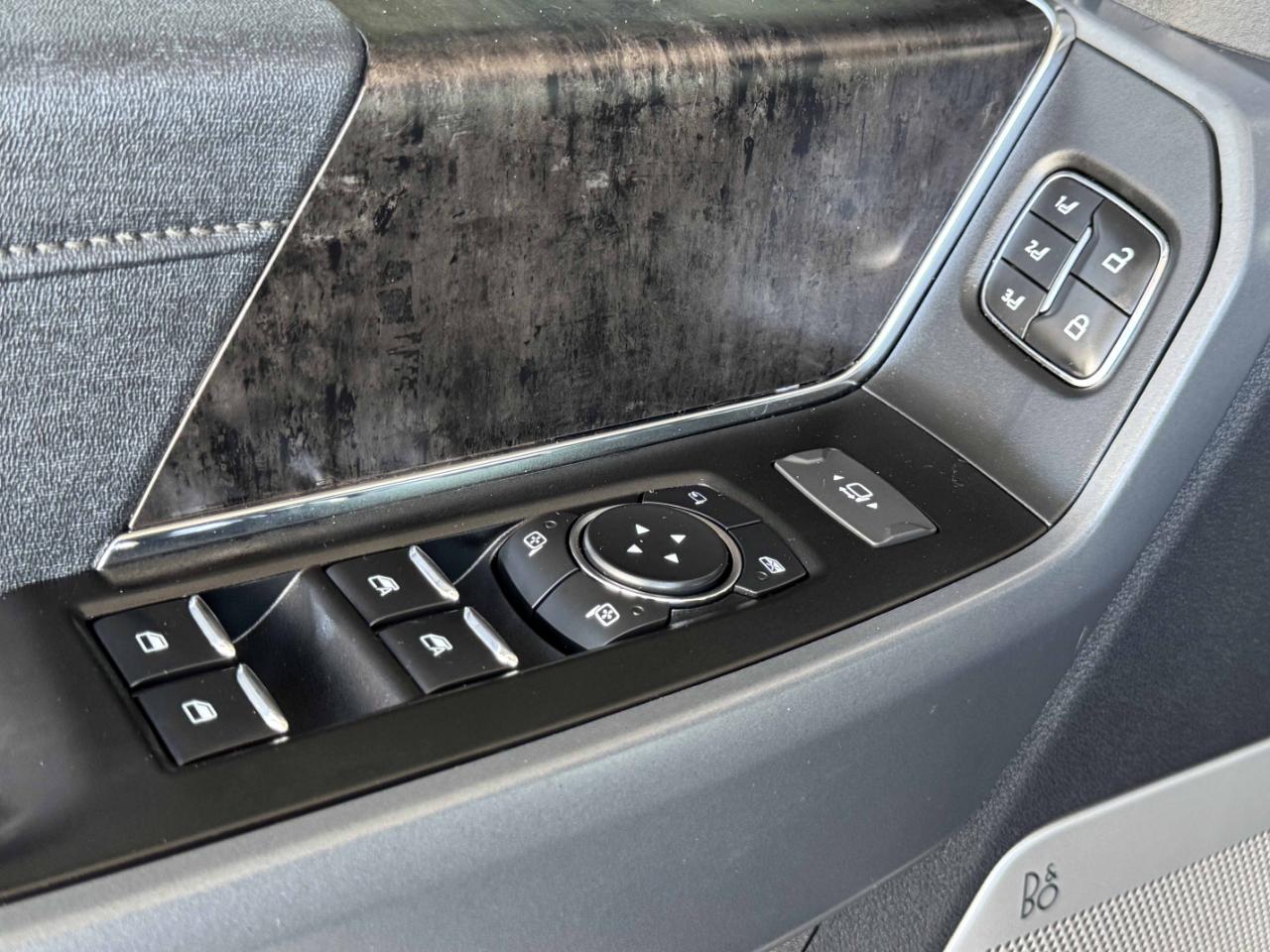 Ford Super Duty F-350 DRW  2023
