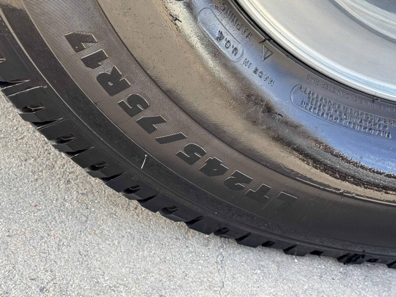 Ford Super Duty F-350 DRW  2023