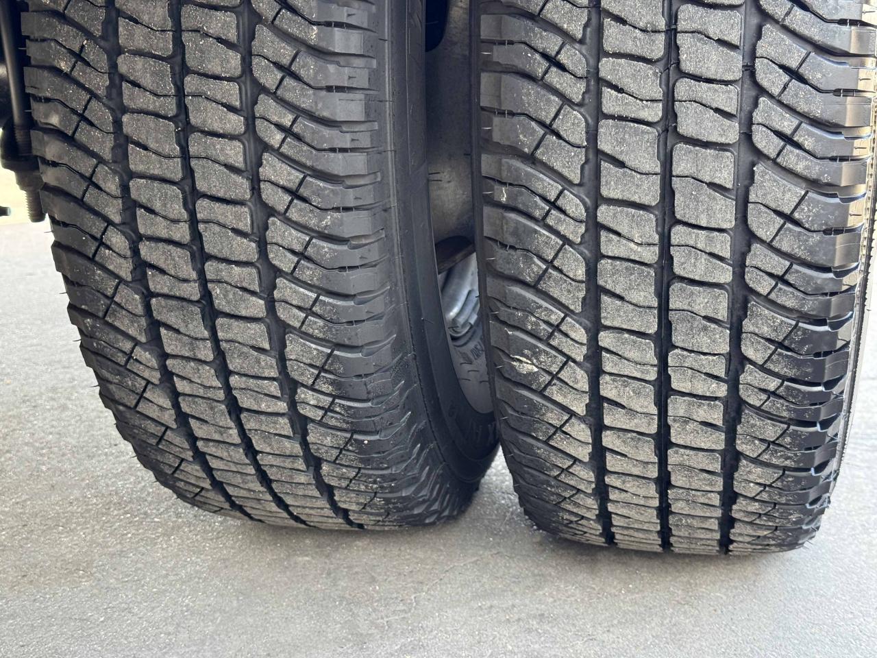 Ford Super Duty F-350 DRW  2023