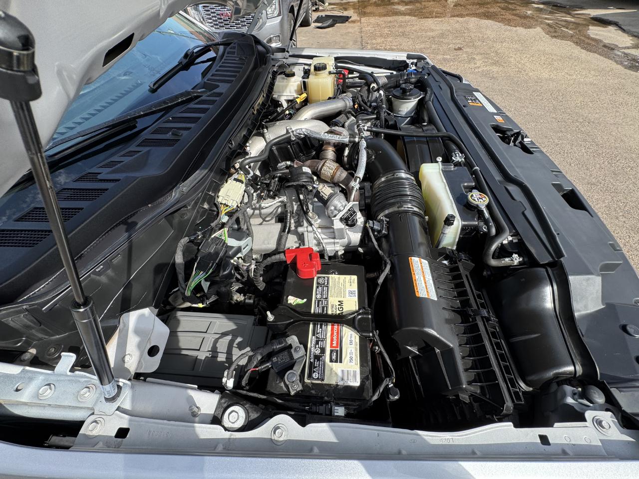Ford Super Duty F-350 DRW  2023