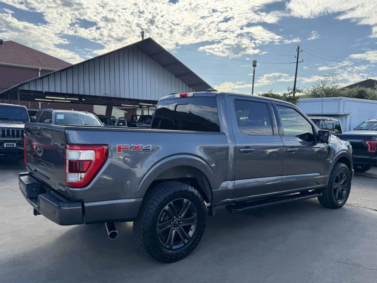 Ford F-150 Lariat SuperCrew 4WD 2022