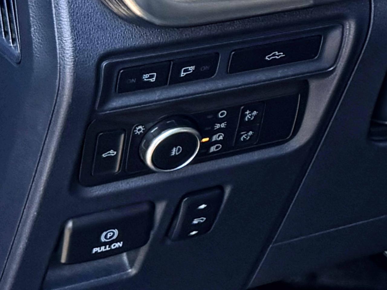Ford F-150 Lariat SuperCrew 4WD 2022
