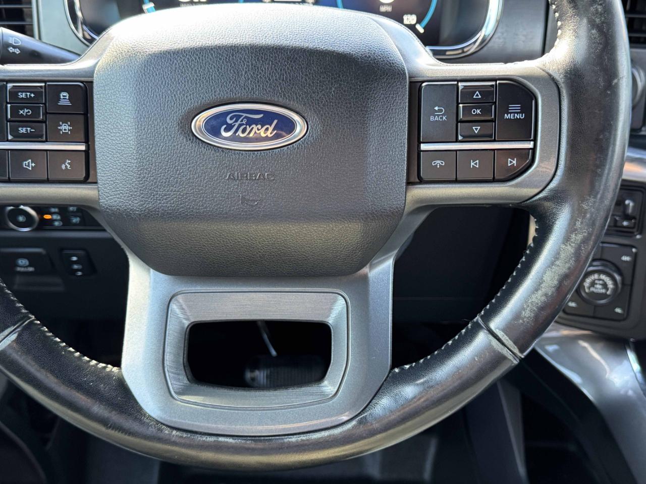 Ford F-150 Lariat SuperCrew 4WD 2022