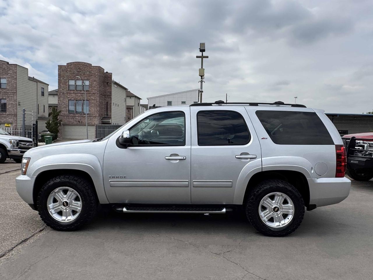 Chevrolet Tahoe LT 2WD 2013