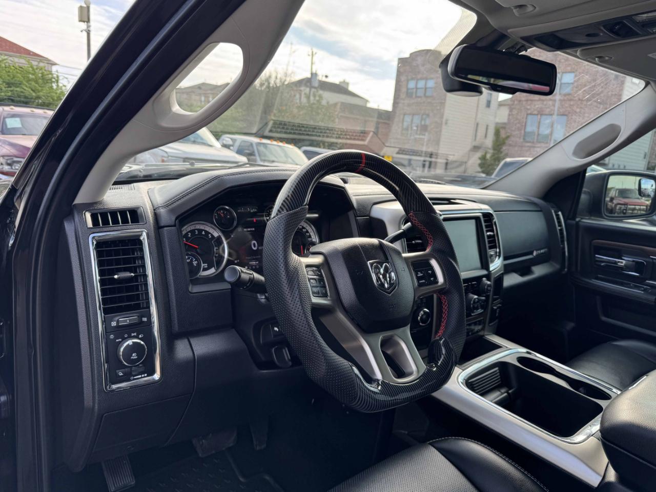 RAM 2500 Laramie Crew Cab 4WD 2016