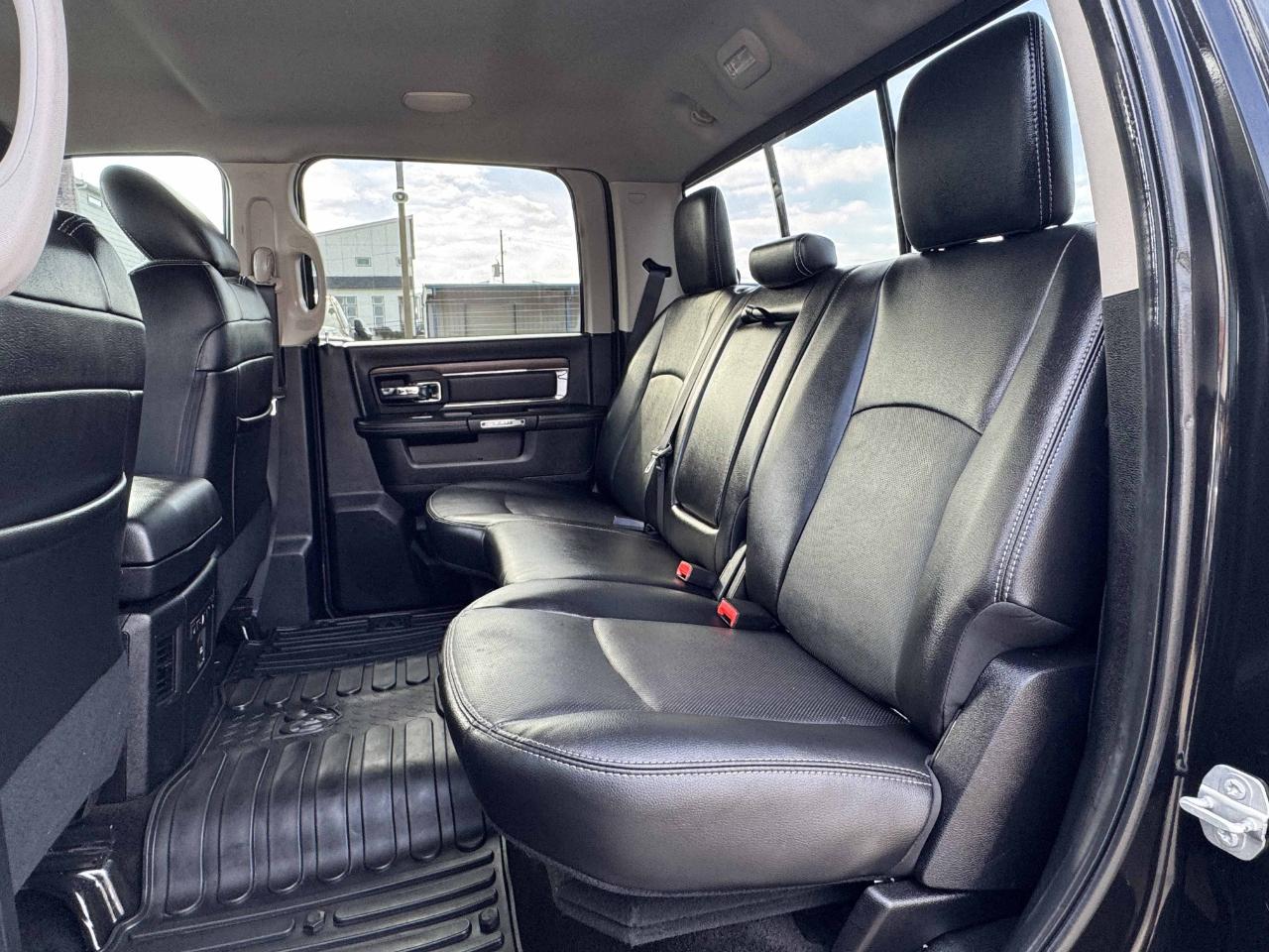 RAM 2500 Laramie Crew Cab 4WD 2016