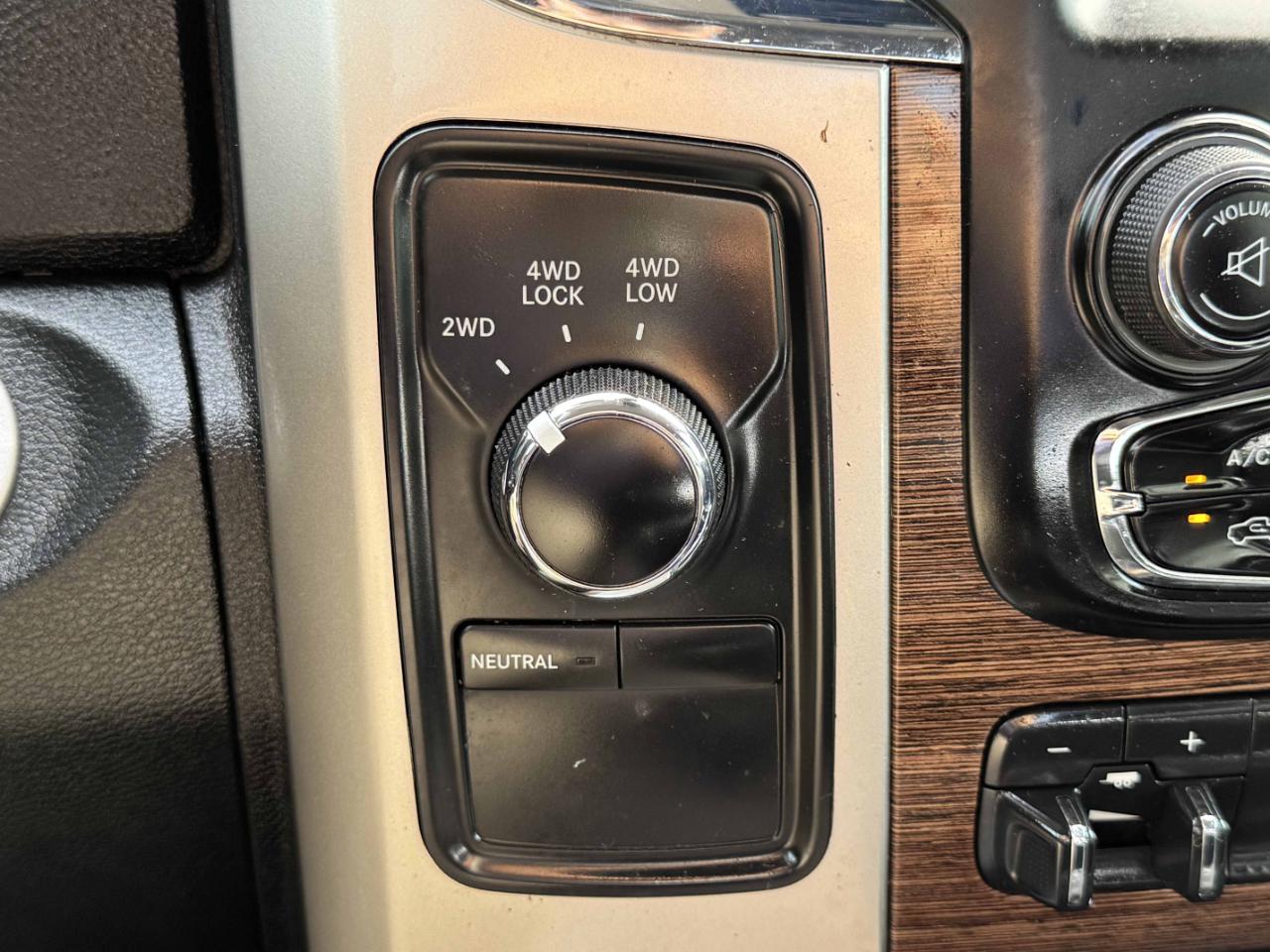 RAM 2500 Laramie Crew Cab 4WD 2016
