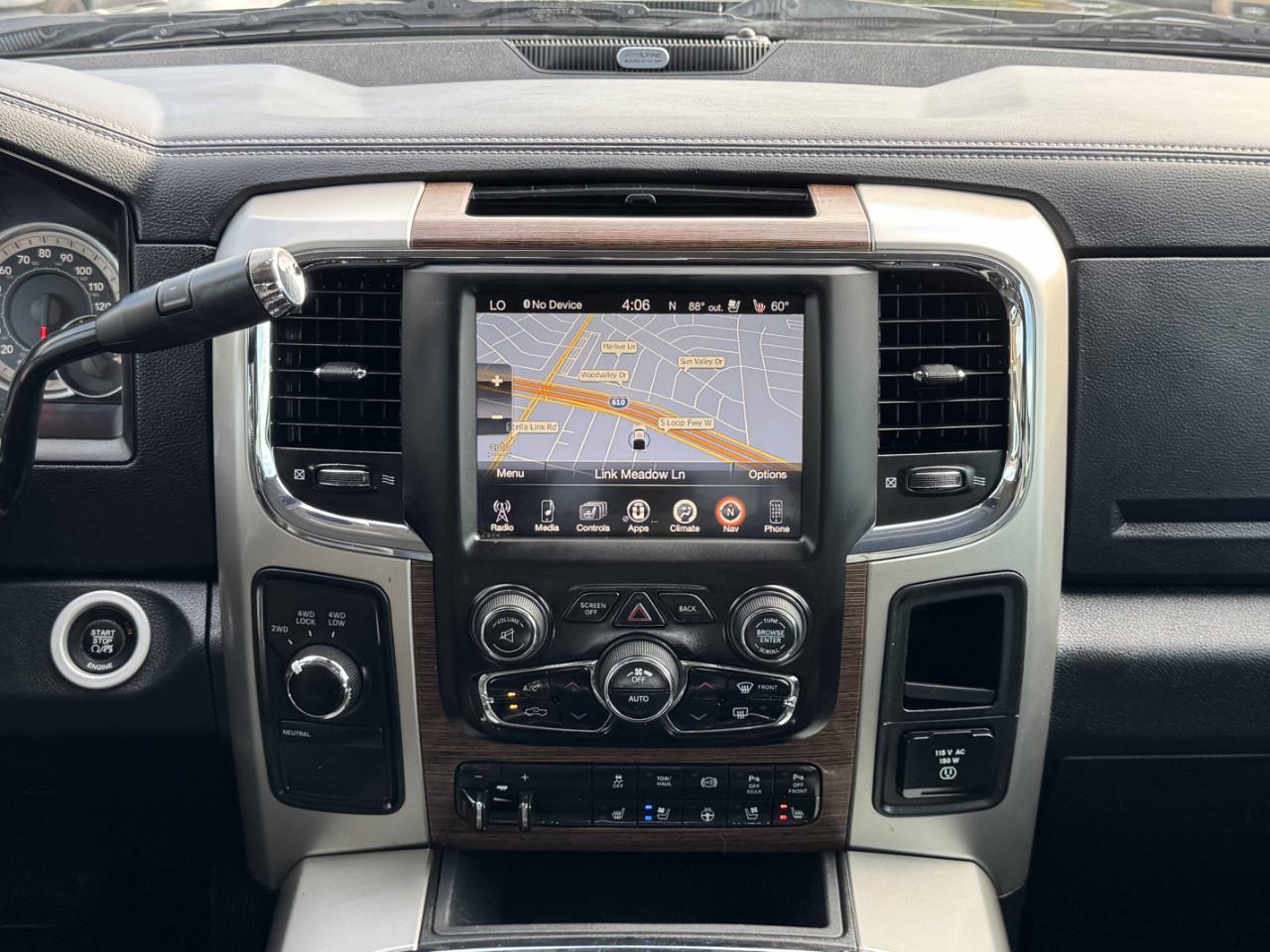 RAM 2500 Laramie Crew Cab 4WD 2016