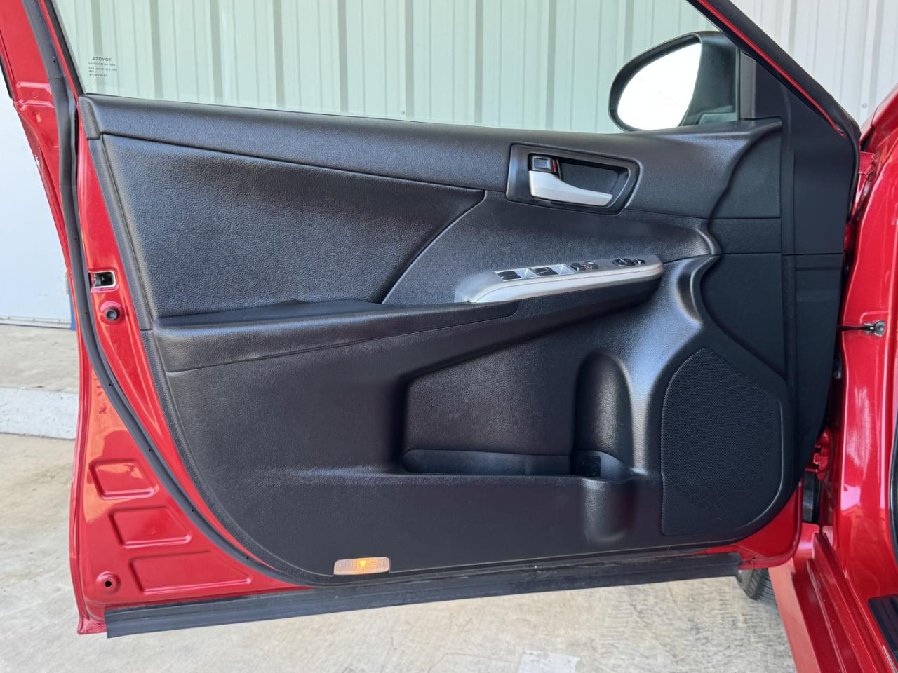 Toyota Camry  2014