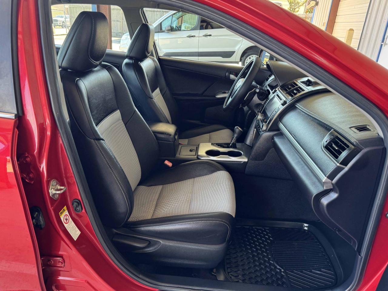 Toyota Camry  2014