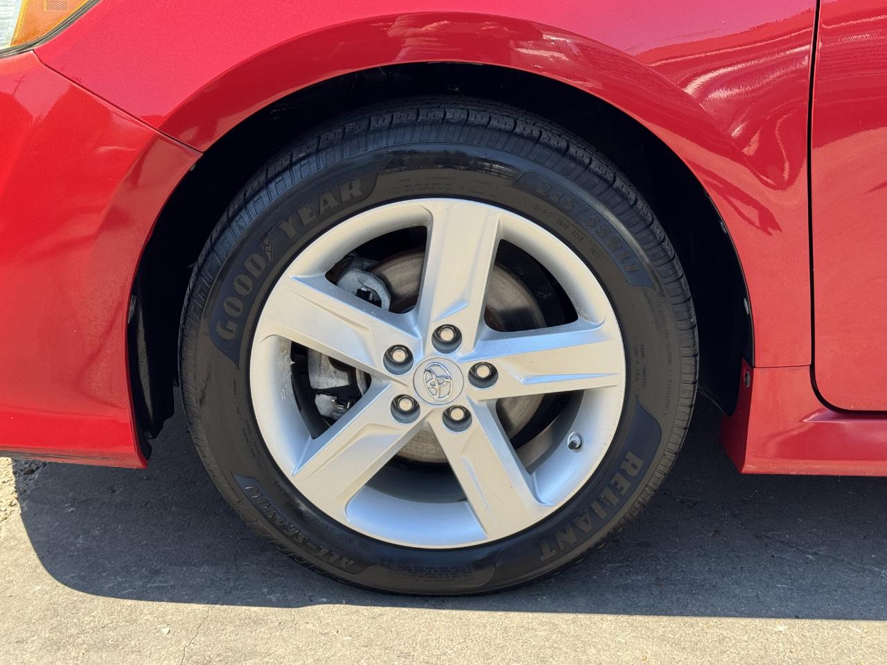 Toyota Camry  2014