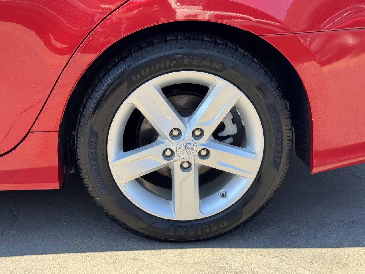 Toyota Camry  2014