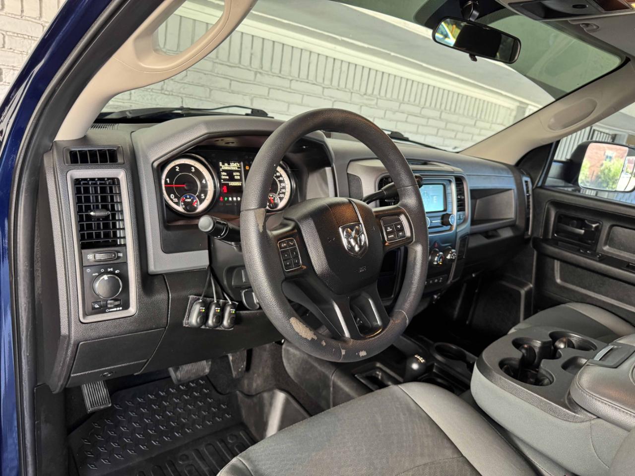 RAM 2500 Tradesman Crew Cab 4WD 2018