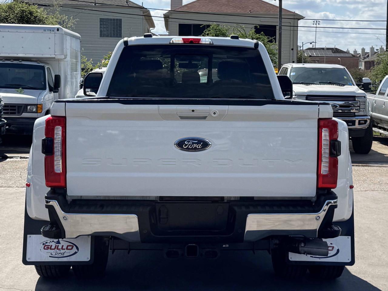 Ford Super Duty F-350 DRW  2023