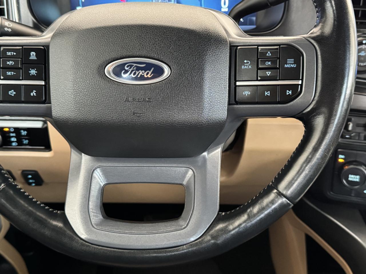 Ford Super Duty F-350 DRW  2023