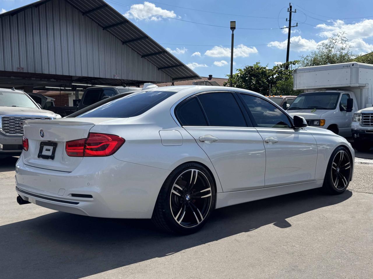BMW 3 Series  2017