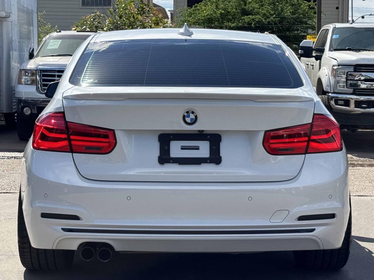 BMW 3 Series  2017