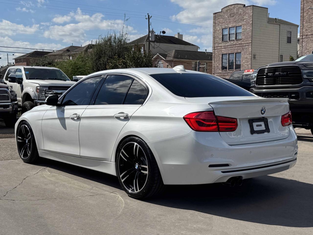 BMW 3 Series  2017