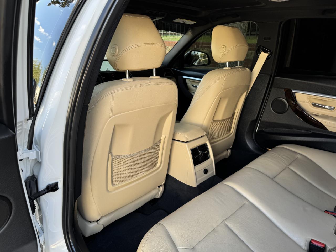 BMW 3 Series  2017