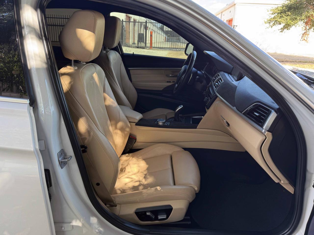 BMW 3 Series  2017