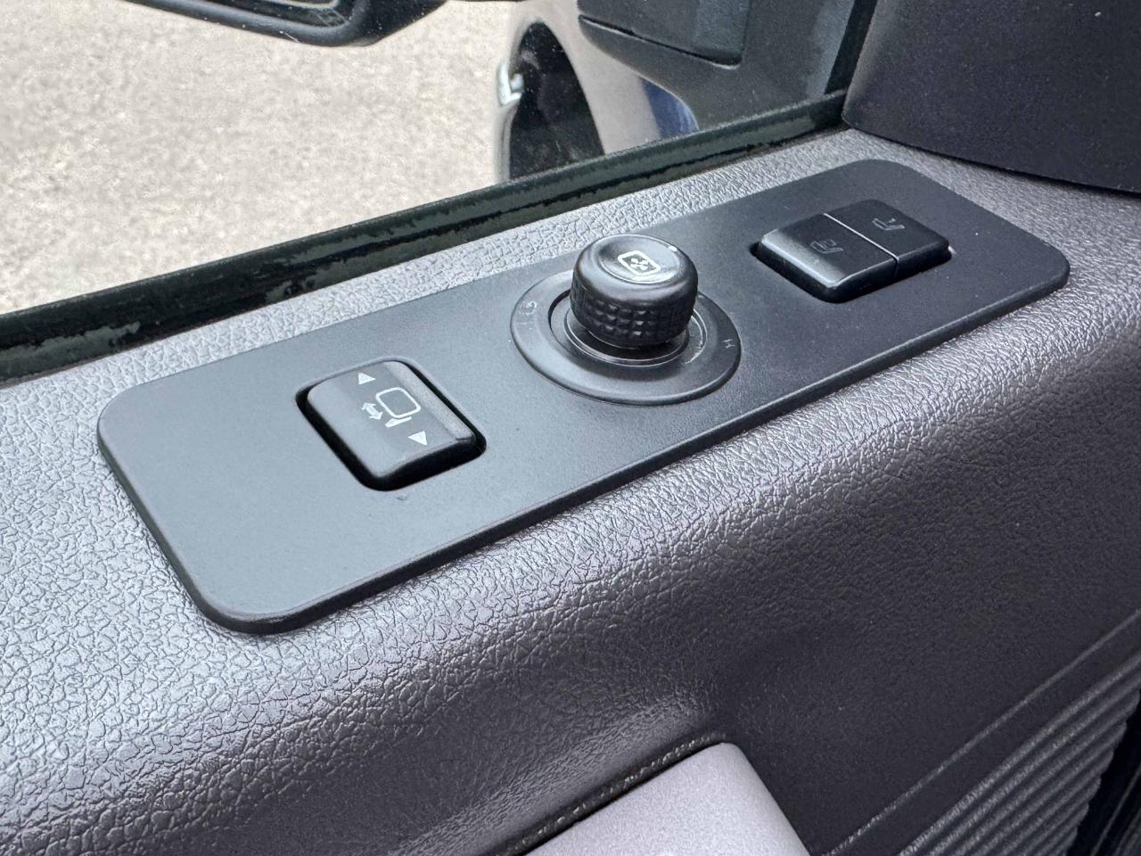 Ford Super Duty F-250 SRW  2014