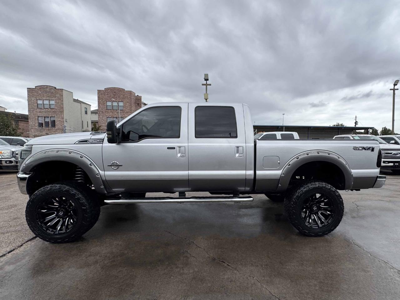 Ford Super Duty F-250 SRW  2012