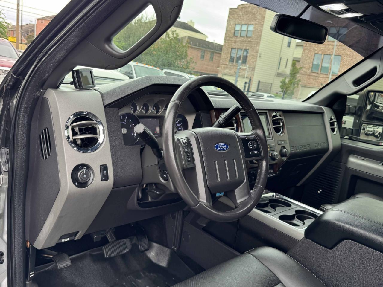 Ford Super Duty F-250 SRW  2012