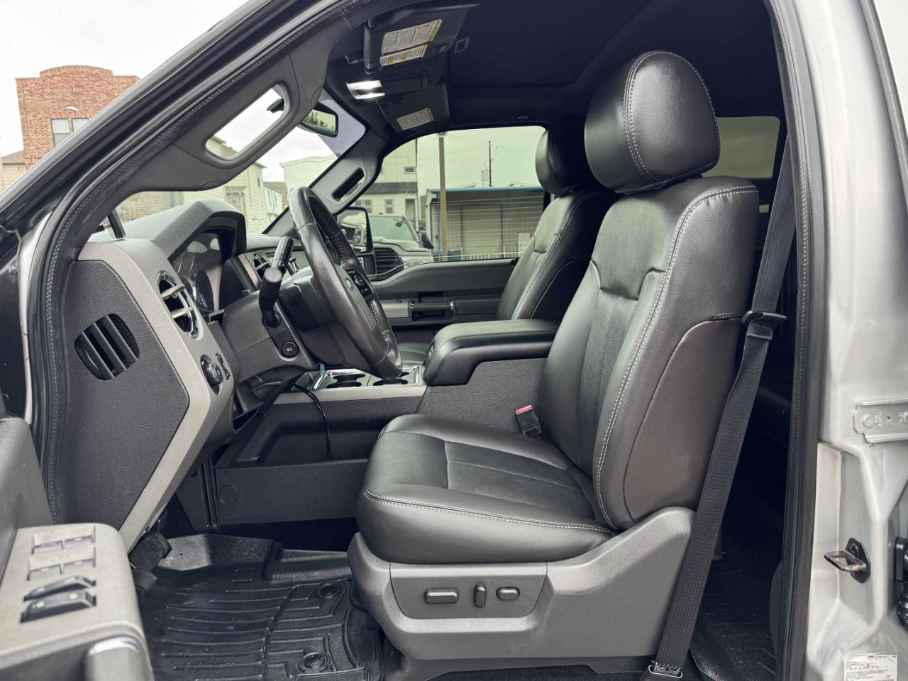 Ford Super Duty F-250 SRW  2012