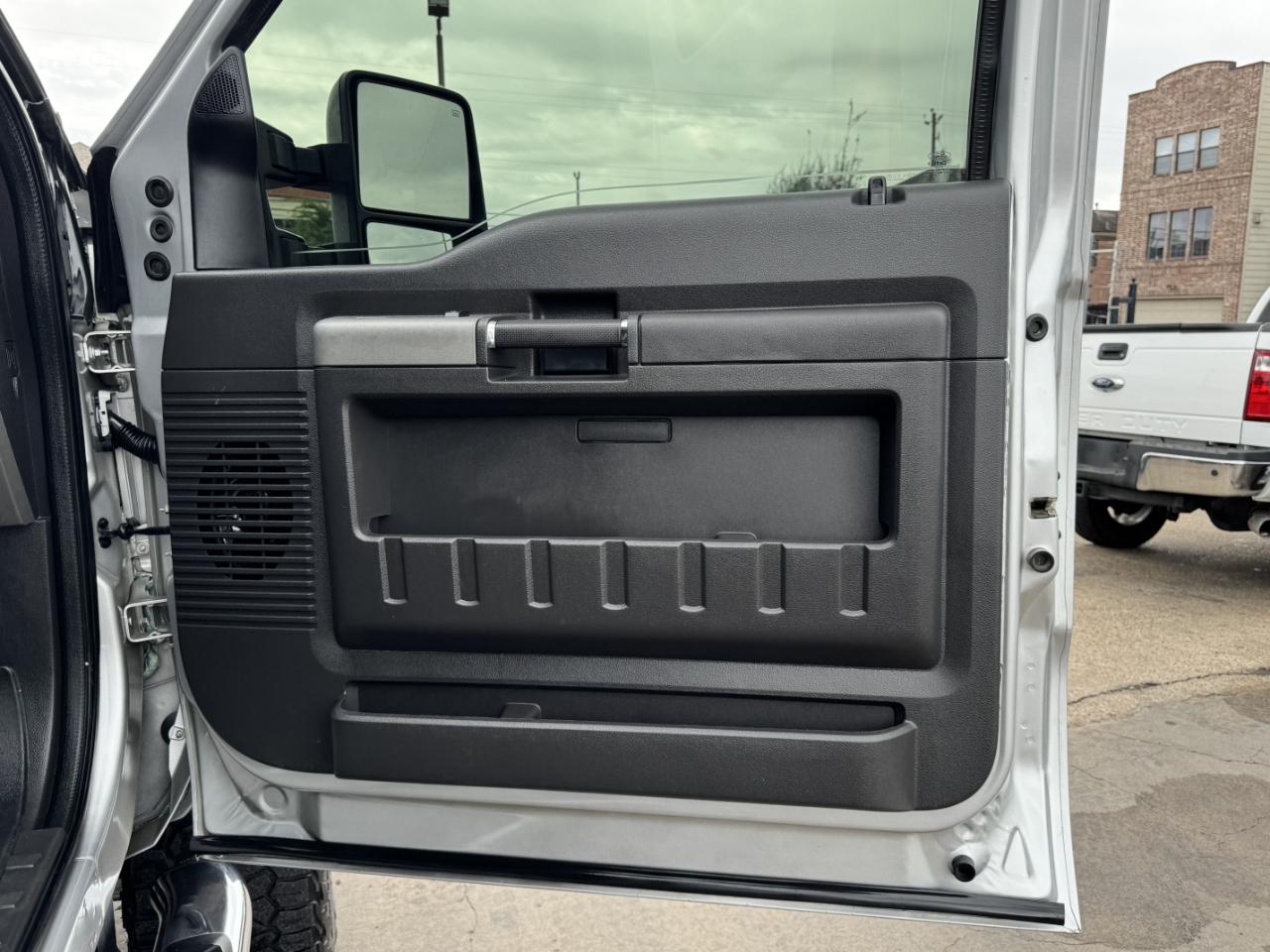 Ford Super Duty F-250 SRW  2012
