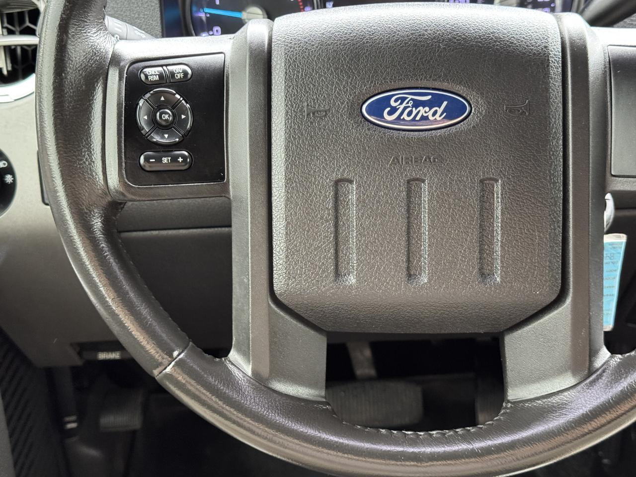Ford Super Duty F-250 SRW  2012
