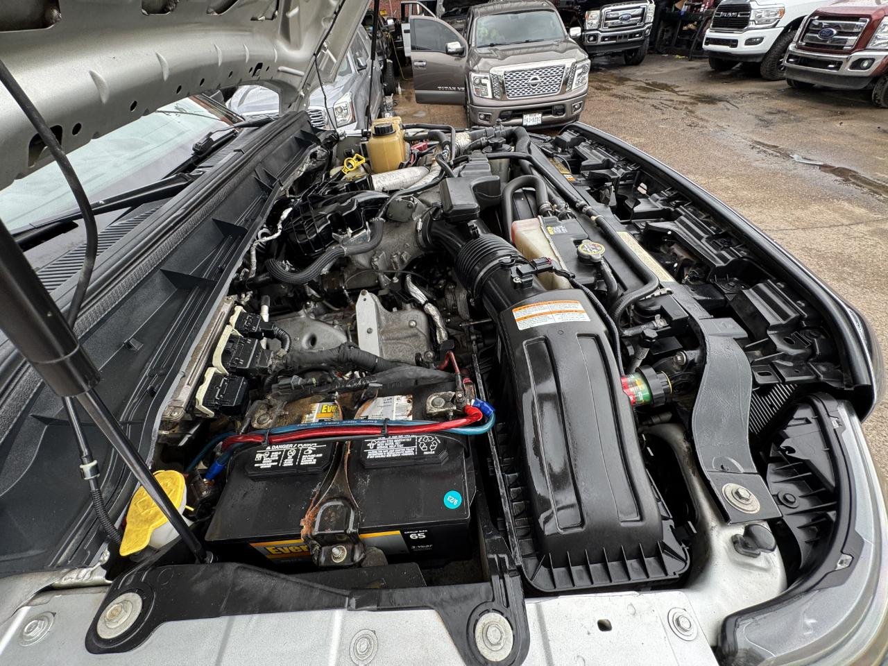 Ford Super Duty F-250 SRW  2012