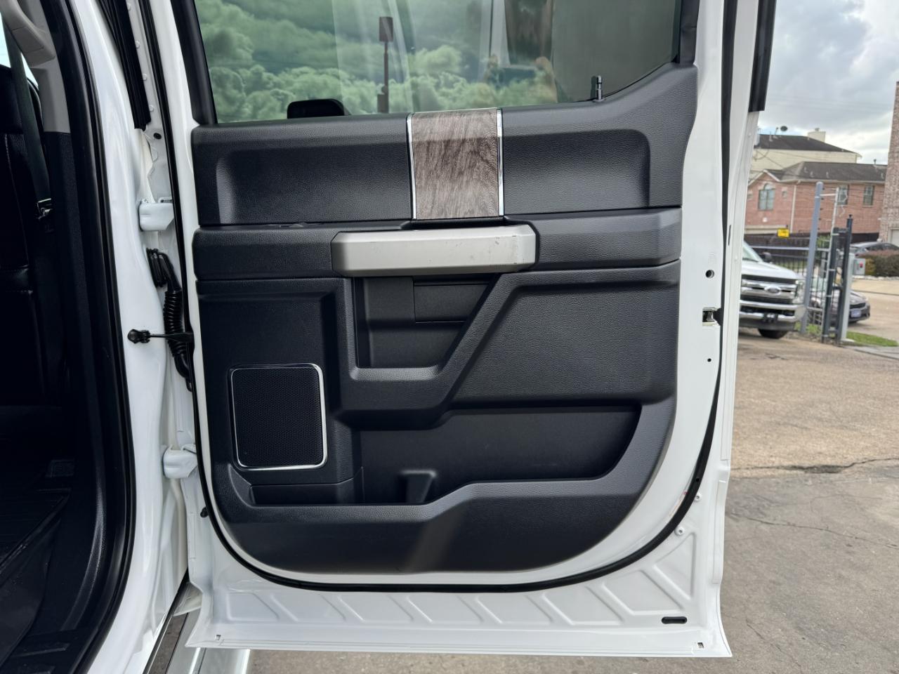 Ford Super Duty F-250 SRW  2017