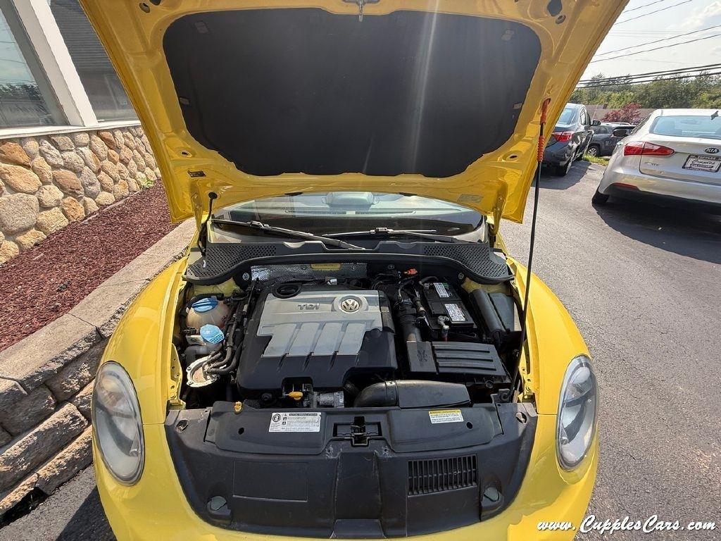 Volkswagen Beetle  2014