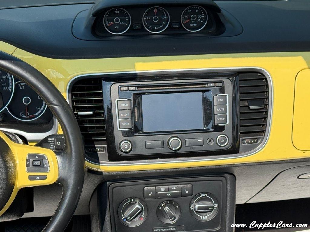 Volkswagen Beetle  2014