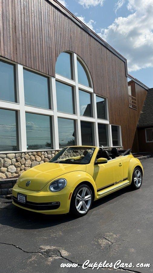 Volkswagen Beetle  2014