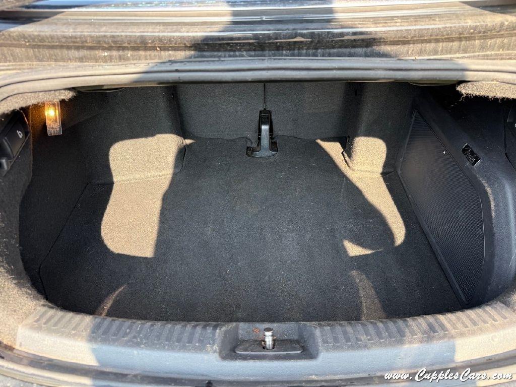 Volkswagen Beetle  2013