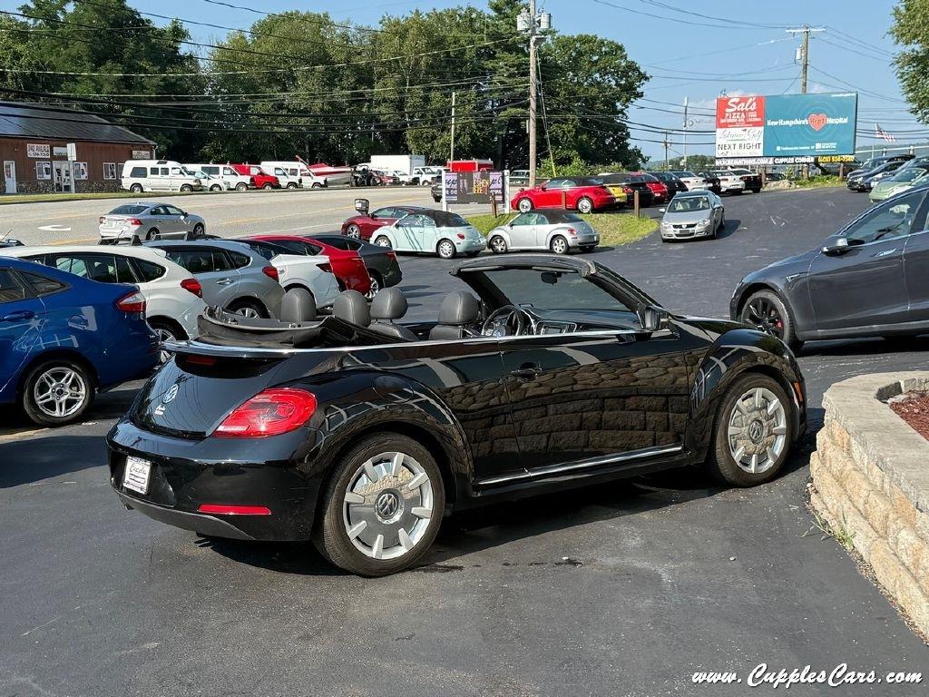 Volkswagen Beetle  2013