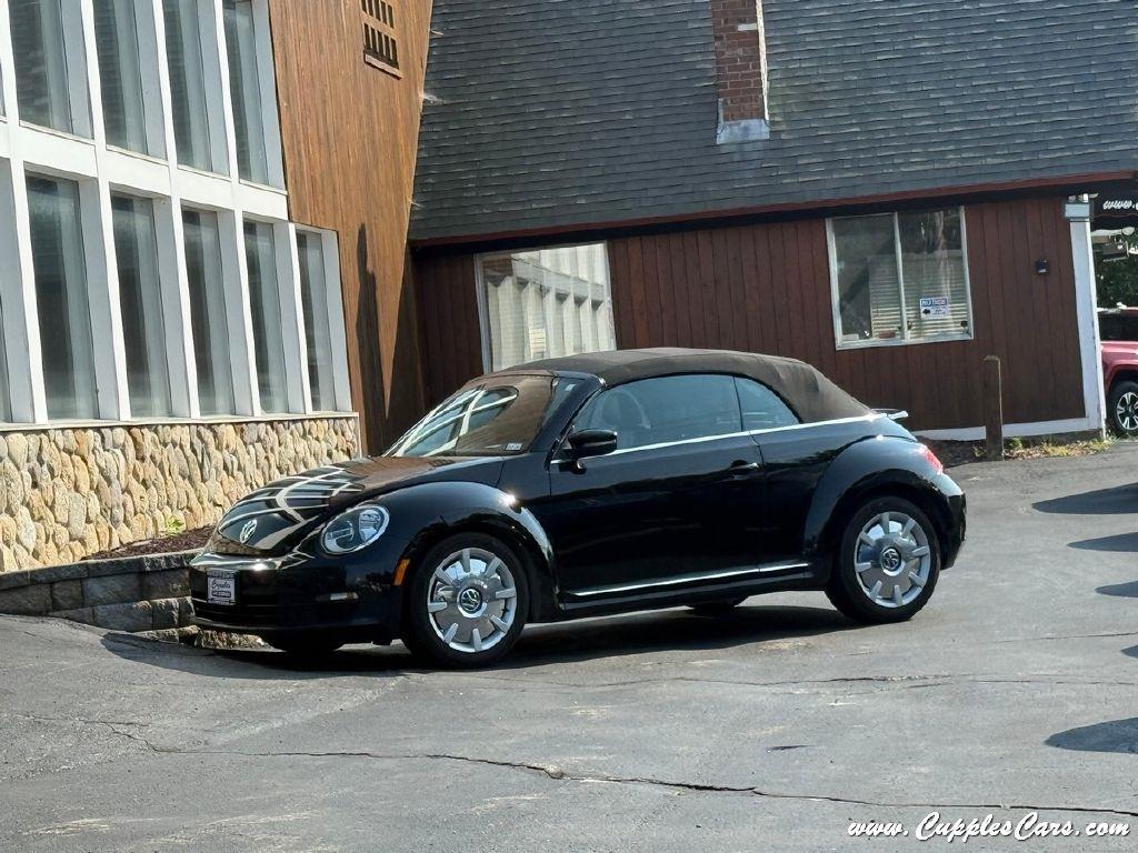 Volkswagen Beetle  2013