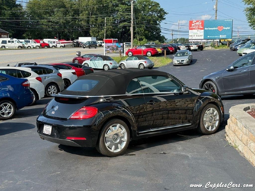 Volkswagen Beetle  2013
