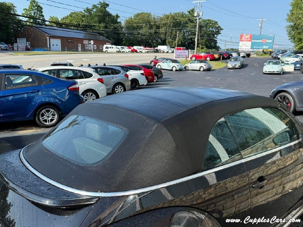 Volkswagen Beetle  2013