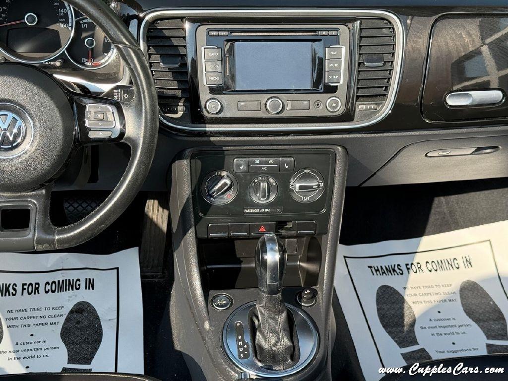 Volkswagen Beetle  2013