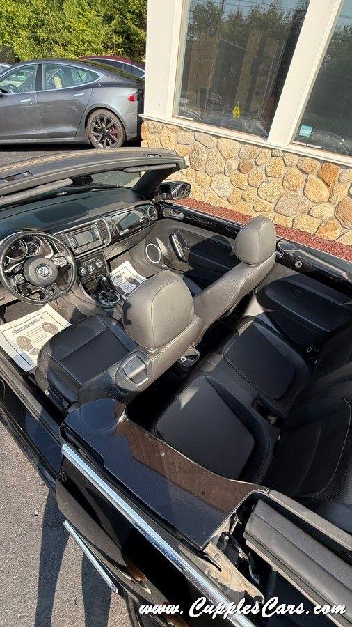 Volkswagen Beetle  2013