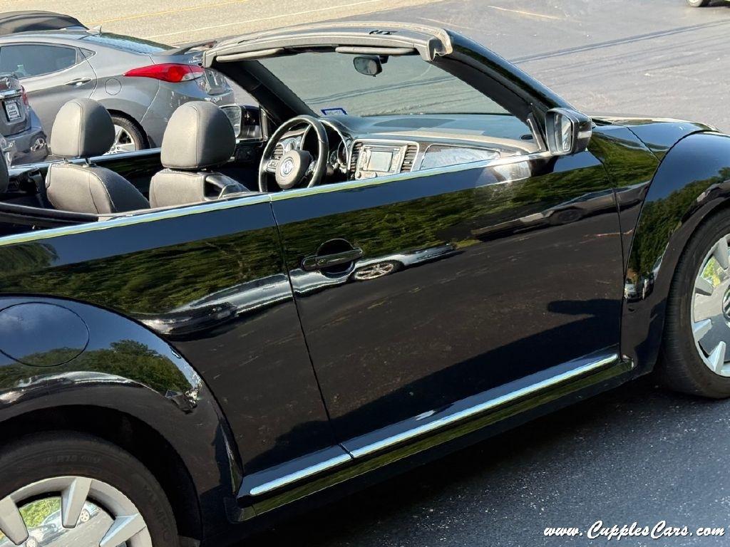 Volkswagen Beetle  2013