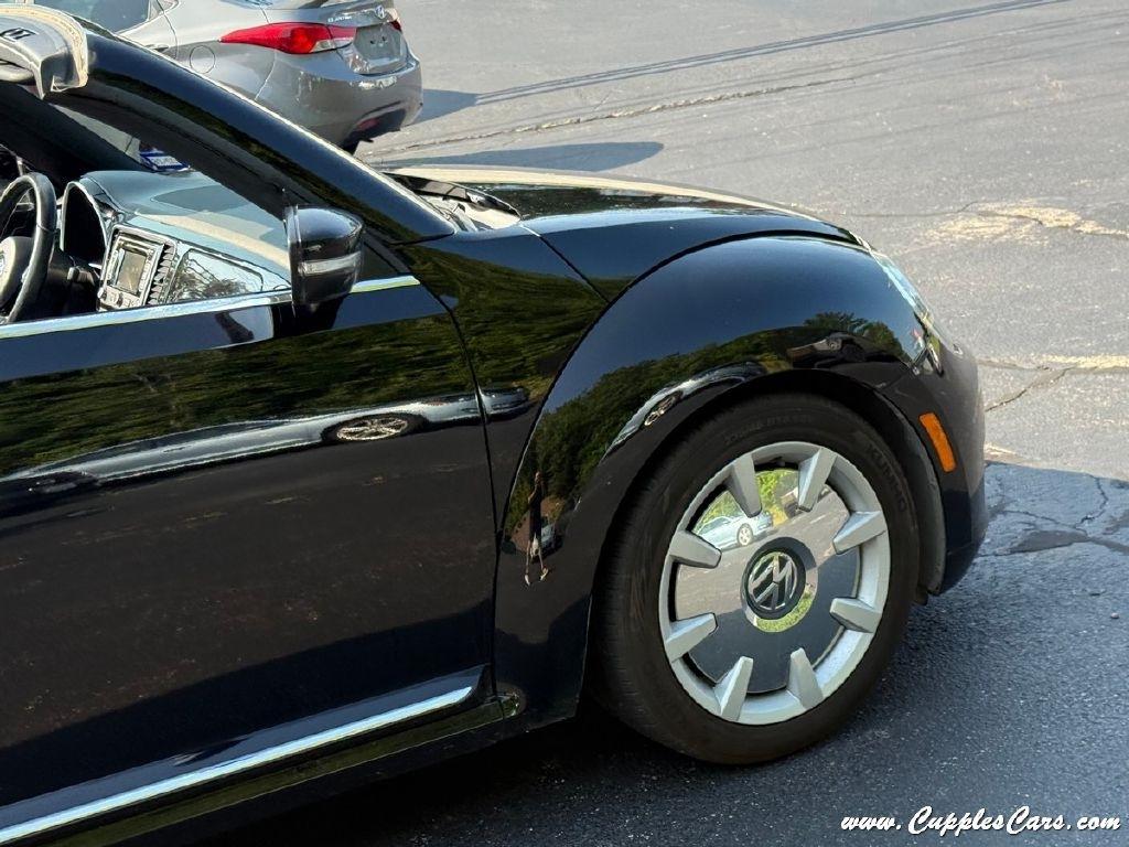 Volkswagen Beetle  2013