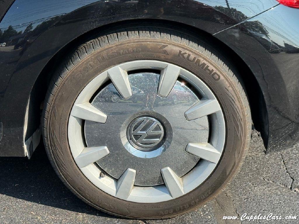 Volkswagen Beetle  2013