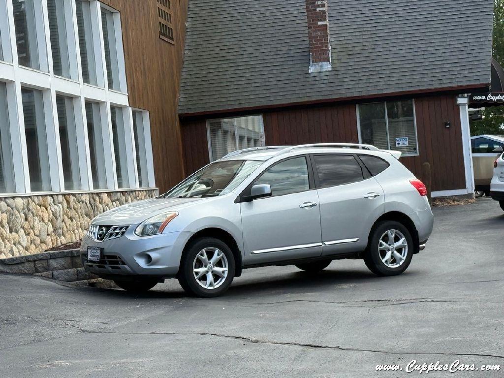 Nissan Rogue  2011