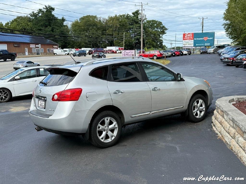 Nissan Rogue  2011