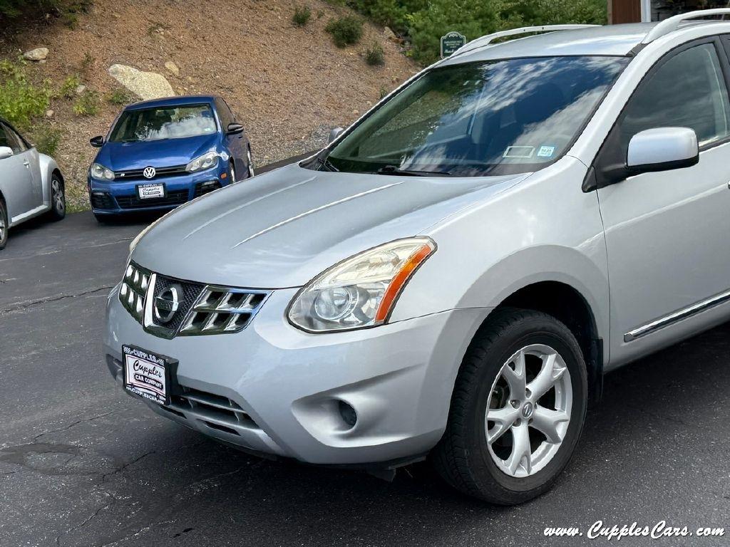 Nissan Rogue  2011