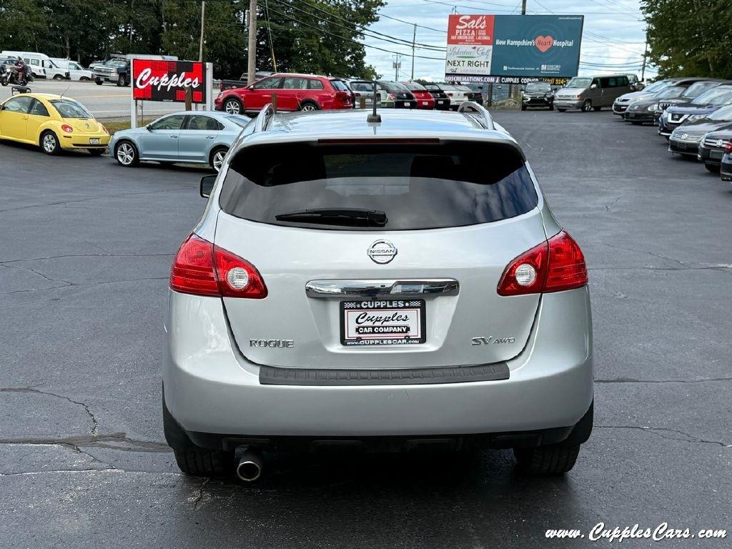 Nissan Rogue  2011