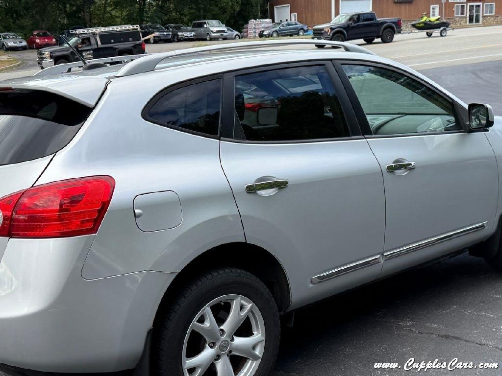 Nissan Rogue  2011